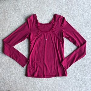 Raspberry Long Sleeved Lululemon top. Size 4-6